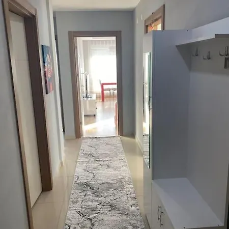 Konfor Ve Manzara Apartamento